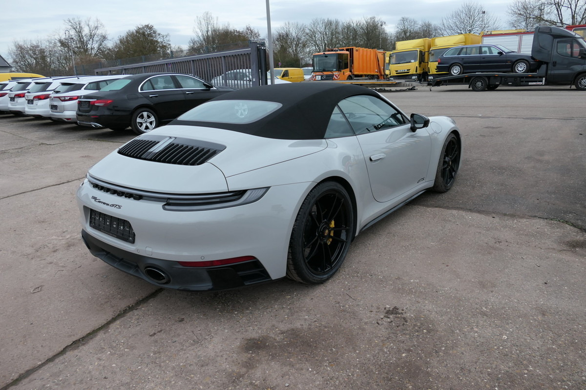 PORSCHE 911 992 Carrera GTS Cabriolet Keramik, PDCC, Bur - Xe mui trần: hình 5 PORSCHE 911 992 Carrera GTS Cabriolet Keramik, PDCC, Bur - Xe mui trần: hình 5