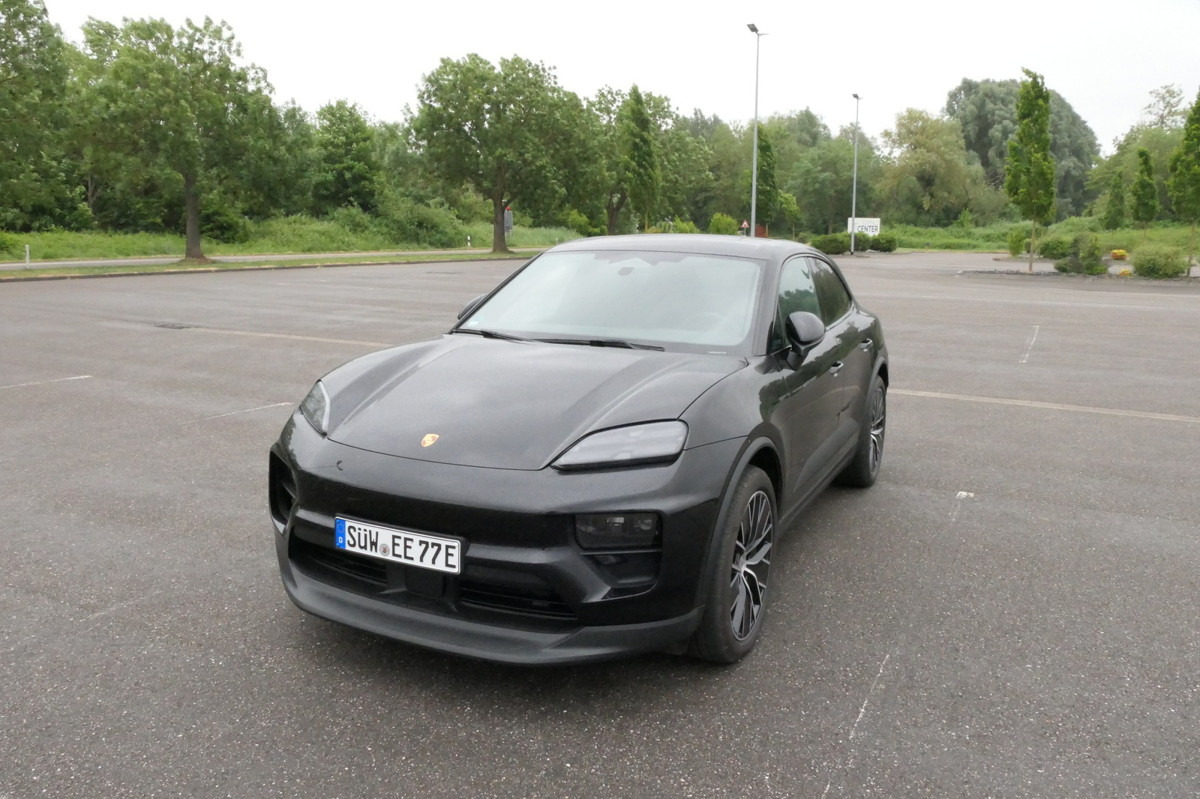 PORSCHE Macan 4 Electric - Bose Soundsystem Kombilimousi - SUV: hình 1 PORSCHE Macan 4 Electric - Bose Soundsystem Kombilimousi - SUV: hình 1