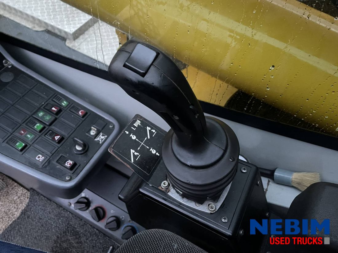 Volvo FM 400 8X4 - Faun Tadano HK40-Only TO BE Viewed BY Appointment - Xe cẩu tự hành: hình 5 Volvo FM 400 8X4 - Faun Tadano HK40-Only TO BE Viewed BY Appointment - Xe cẩu tự hành: hình 5