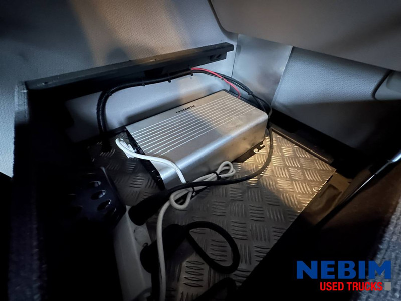 Xe đầu kéo DAF XF480 4x2 - 688.836km - leather interior - Parking airco: hình 8