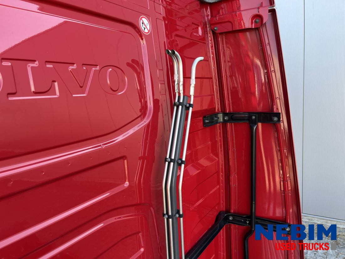 Xe đầu kéo Volvo FH 460 4x2 LNG - MA - Chassis Code: hình 20 Xe đầu kéo Volvo FH 460 4x2 LNG - MA - Chassis Code: hình 20