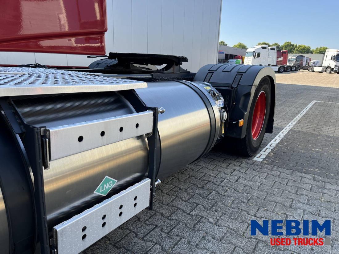 Xe đầu kéo Volvo FH 460 4x2 LNG - MA - Chassis Code: hình 13 Xe đầu kéo Volvo FH 460 4x2 LNG - MA - Chassis Code: hình 13