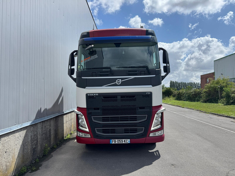 Volvo FH 500 - Xe đầu kéo: hình 2 Volvo FH 500 - Xe đầu kéo: hình 2