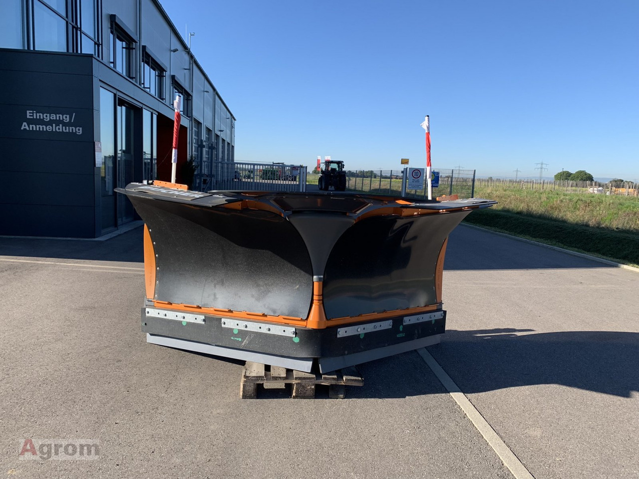 Cày tuyết cho Tiện ích/ Xe đặc dụng mới Gmeiner Unix LN32u: hình 6 Cày tuyết cho Tiện ích/ Xe đặc dụng mới Gmeiner Unix LN32u: hình 6