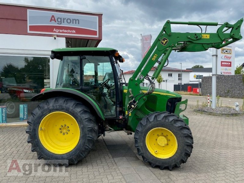 John Deere 5620 Premium - Máy cày: hình 2 John Deere 5620 Premium - Máy cày: hình 2