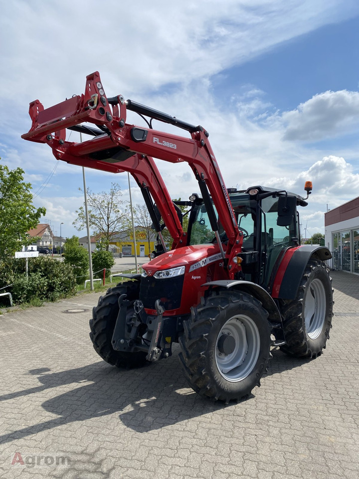 Massey Ferguson 5711 M DYNA-4 - Máy cày: hình 1 Massey Ferguson 5711 M DYNA-4 - Máy cày: hình 1