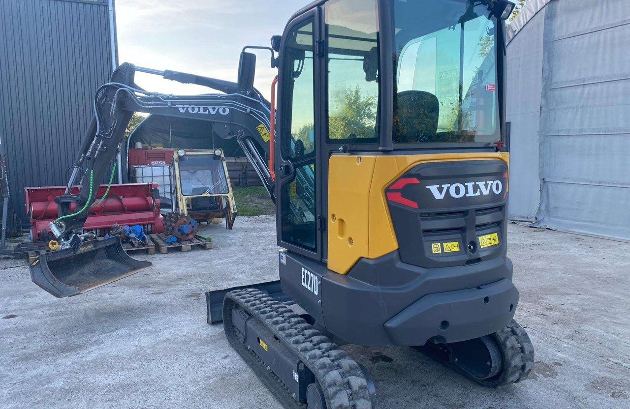 Volvo EC27D - Máy xúc: hình 5 Volvo EC27D - Máy xúc: hình 5