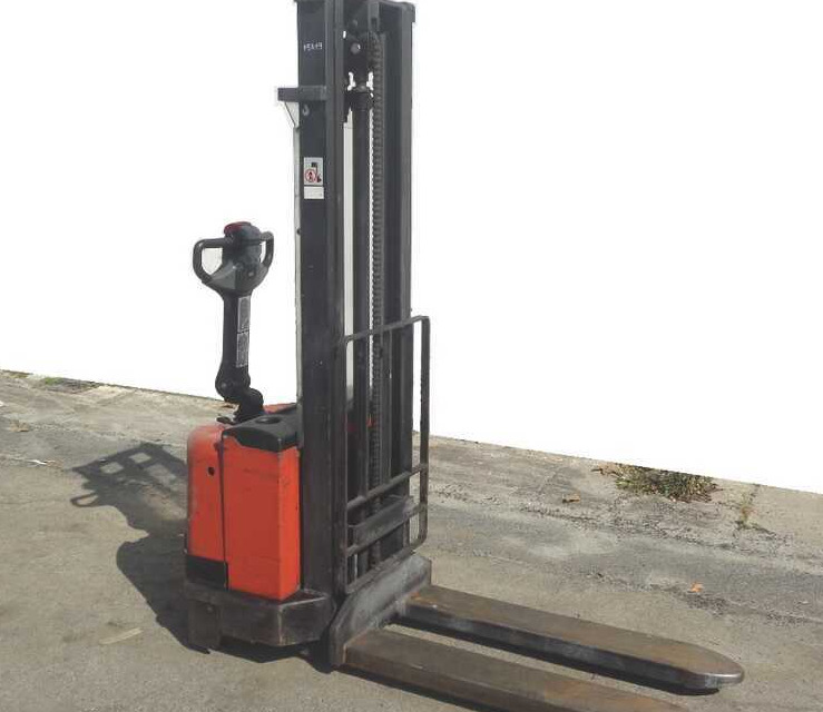BT S10 - Máy xếp chồng: hình 2 BT S10 - Máy xếp chồng: hình 2