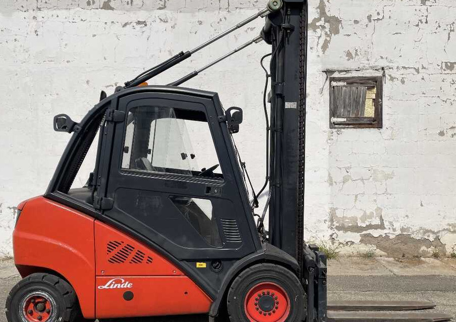 Linde H 30 D-393-01 - Xe nâng diesel: hình 2 Linde H 30 D-393-01 - Xe nâng diesel: hình 2