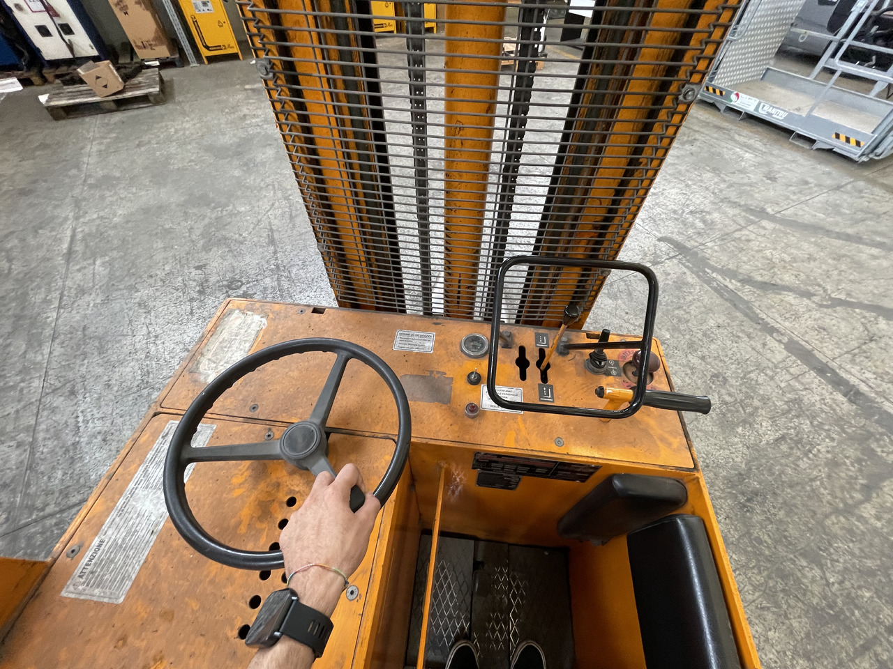 OM SRP 5350 - Xe nâng điện: hình 4 OM SRP 5350 - Xe nâng điện: hình 4