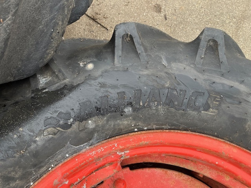 Alliance en Goodyear 18.4 30 - Vành: hình 3 Alliance en Goodyear 18.4 30 - Vành: hình 3