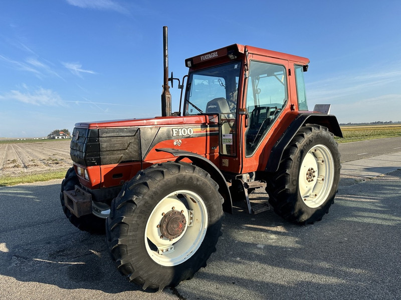 Fiat F100 - Máy cày: hình 1 Fiat F100 - Máy cày: hình 1