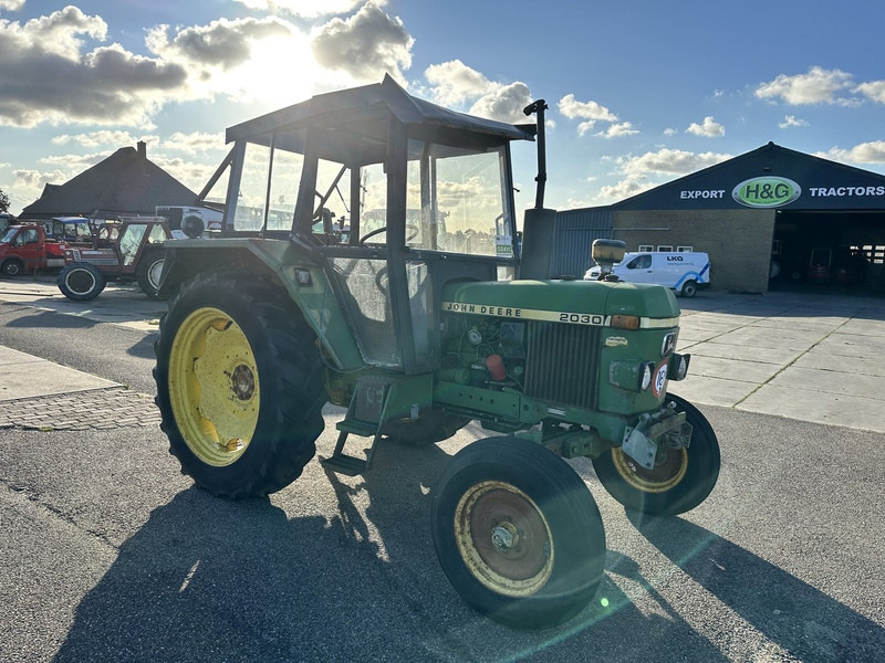 John Deere 2030 - Máy cày: hình 3 John Deere 2030 - Máy cày: hình 3