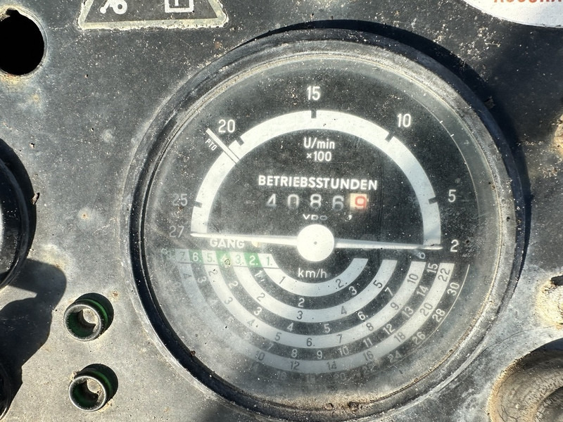 John Deere 2030 - Máy cày: hình 5 John Deere 2030 - Máy cày: hình 5