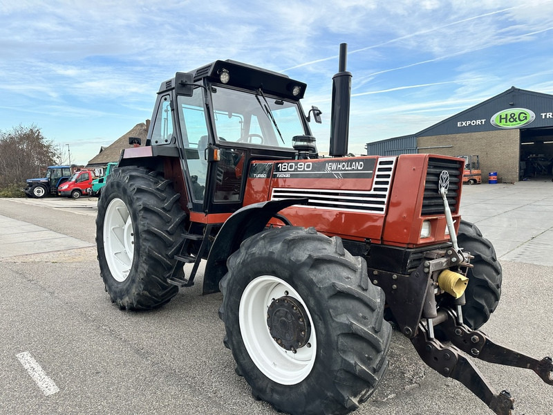 New Holland 180-90 DT - Máy cày: hình 5 New Holland 180-90 DT - Máy cày: hình 5