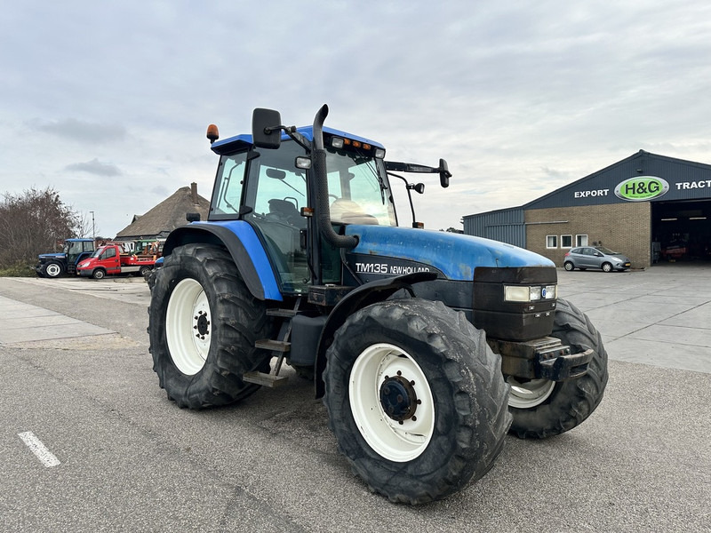 New Holland TM 135 - Máy cày: hình 3 New Holland TM 135 - Máy cày: hình 3