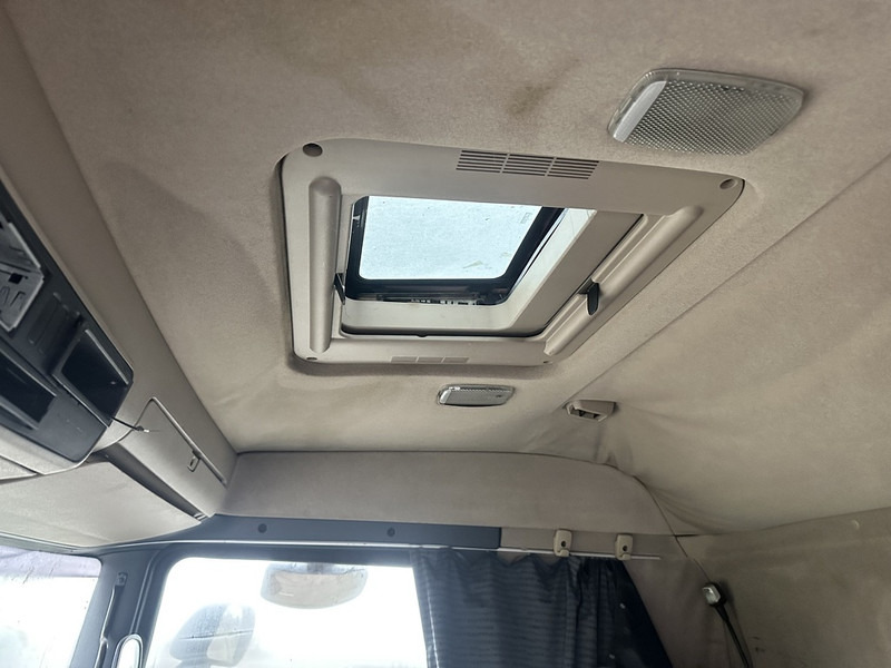 Xe đầu kéo Scania P340: hình 8