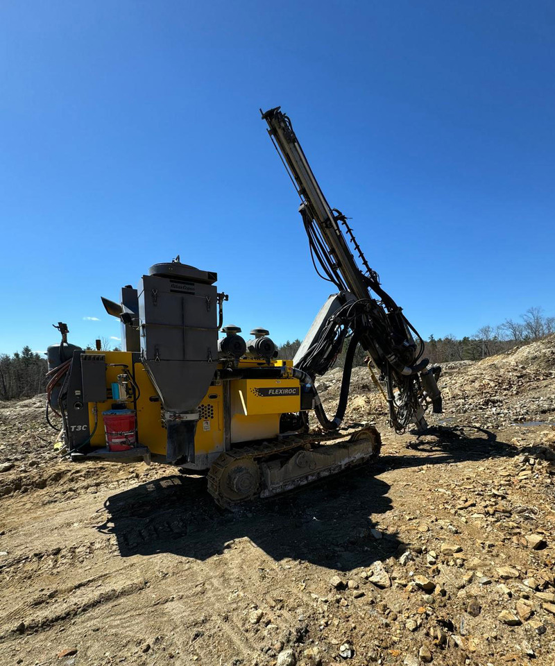Atlas Copco FlexiROC T30R - Giàn khoan: hình 3 Atlas Copco FlexiROC T30R - Giàn khoan: hình 3