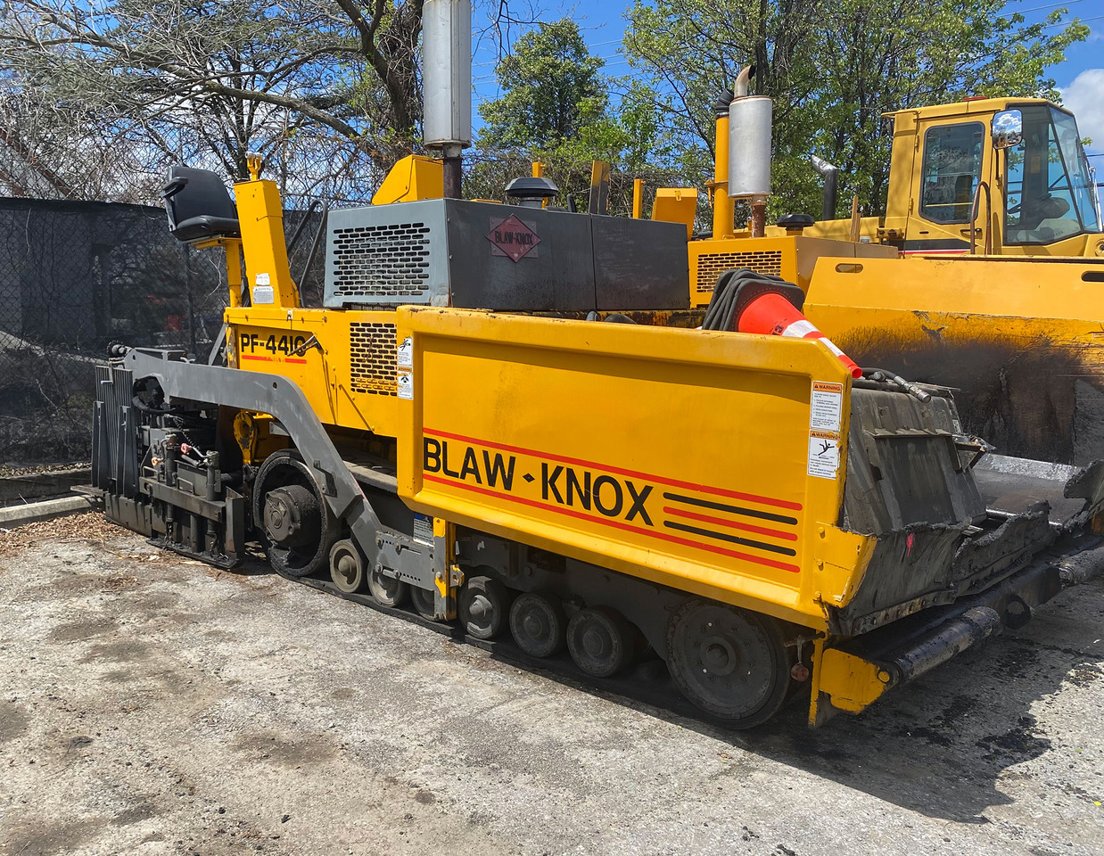 Blaw Knox PF-4410 - Máy lát nhựa đường: hình 2 Blaw Knox PF-4410 - Máy lát nhựa đường: hình 2