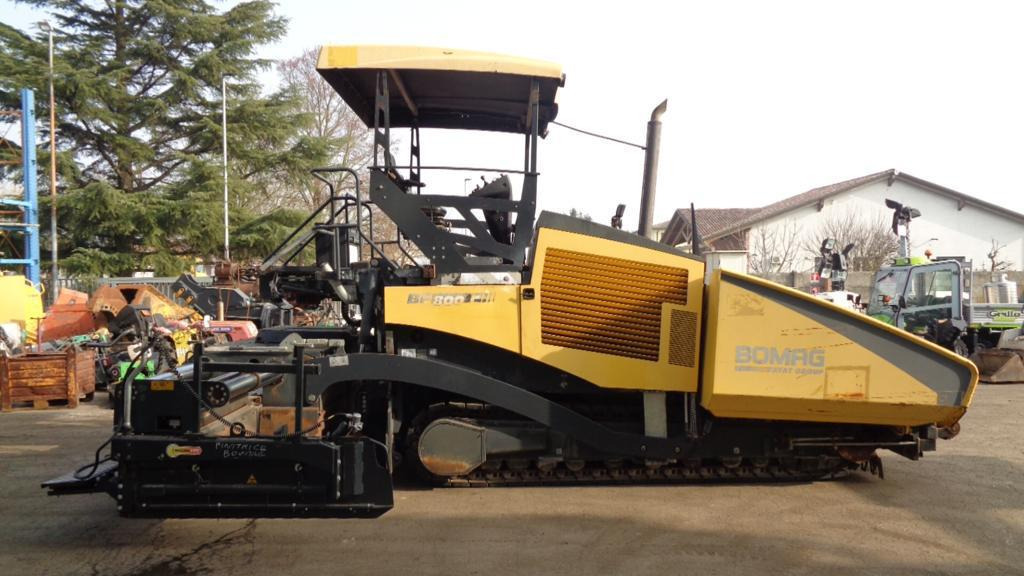Bomag BF 800 C - Máy lát nhựa đường: hình 4 Bomag BF 800 C - Máy lát nhựa đường: hình 4