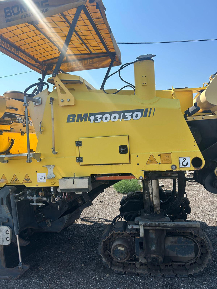 Bomag BM 1300/30 - Máy bào lạnh: hình 5 Bomag BM 1300/30 - Máy bào lạnh: hình 5