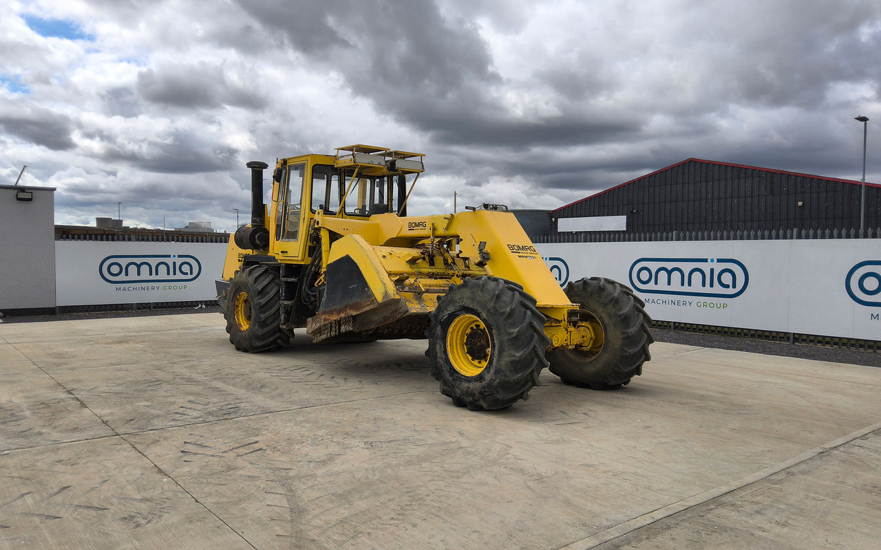Bomag MPH 122 - Máy san nền đất: hình 3 Bomag MPH 122 - Máy san nền đất: hình 3