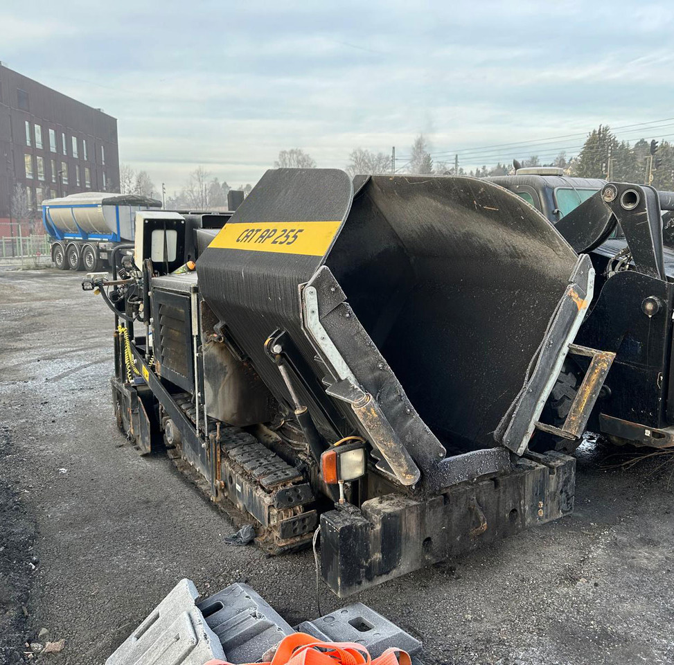 Caterpillar AP255 - Máy lát nhựa đường: hình 4 Caterpillar AP255 - Máy lát nhựa đường: hình 4