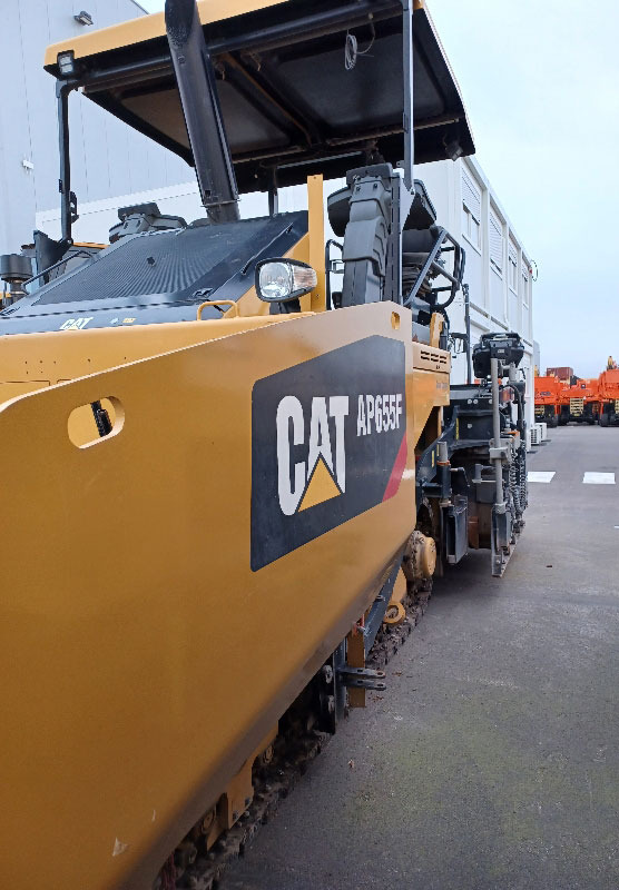 Caterpillar AP655F - Máy lát nhựa đường: hình 4 Caterpillar AP655F - Máy lát nhựa đường: hình 4