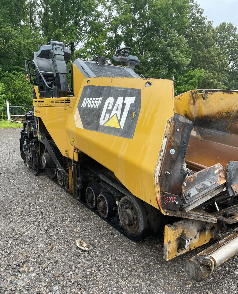 Caterpillar AP655F - Máy lát nhựa đường: hình 3 Caterpillar AP655F - Máy lát nhựa đường: hình 3