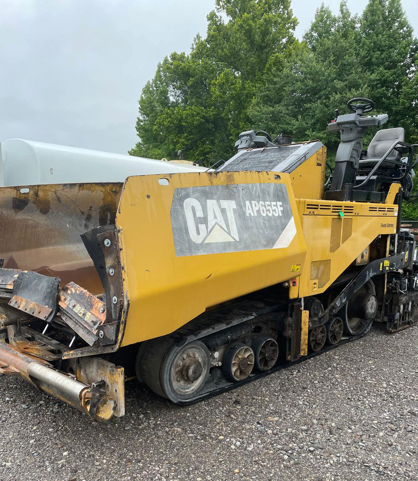 Caterpillar AP655F - Máy lát nhựa đường: hình 2 Caterpillar AP655F - Máy lát nhựa đường: hình 2