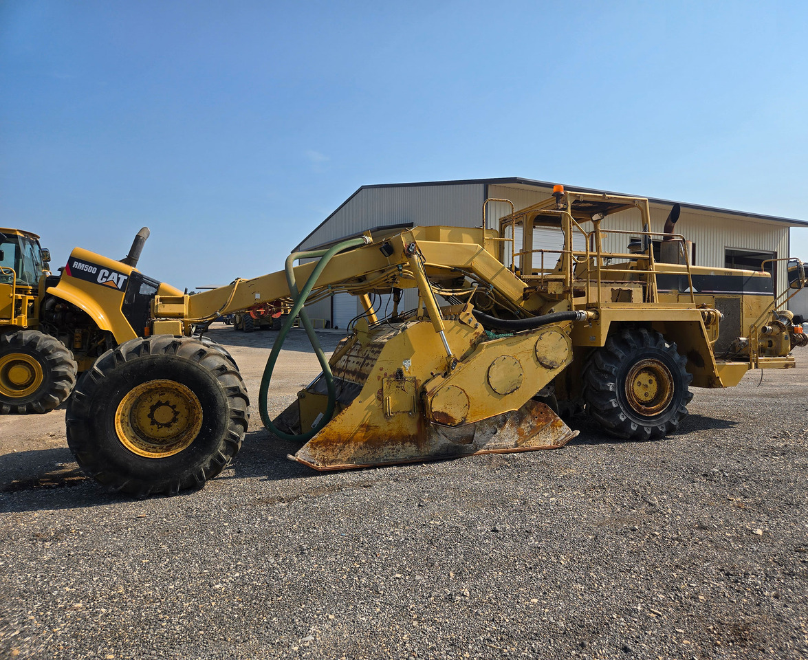 Caterpillar RM350B - Máy san nền đất: hình 3 Caterpillar RM350B - Máy san nền đất: hình 3