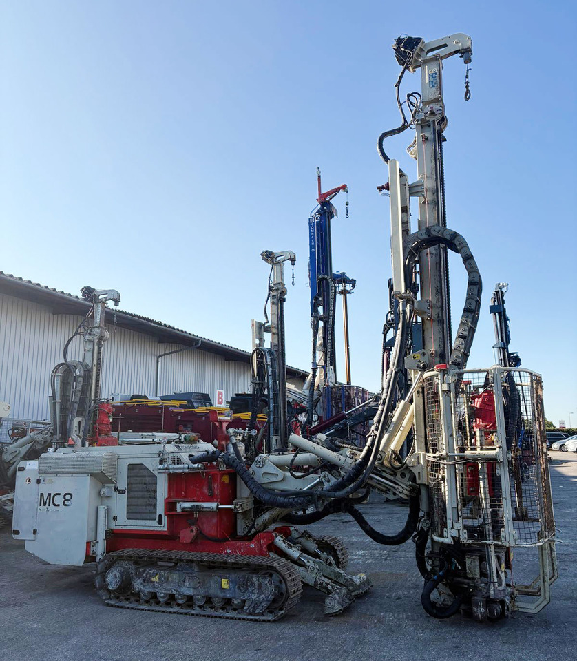 Comacchio MC8 - Máy đóng cọc: hình 3 Comacchio MC8 - Máy đóng cọc: hình 3