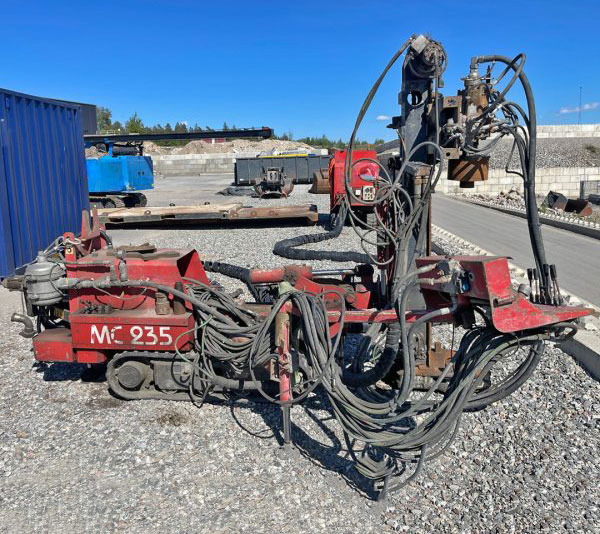 Comacchio mc 235 - Máy đóng cọc: hình 2 Comacchio mc 235 - Máy đóng cọc: hình 2