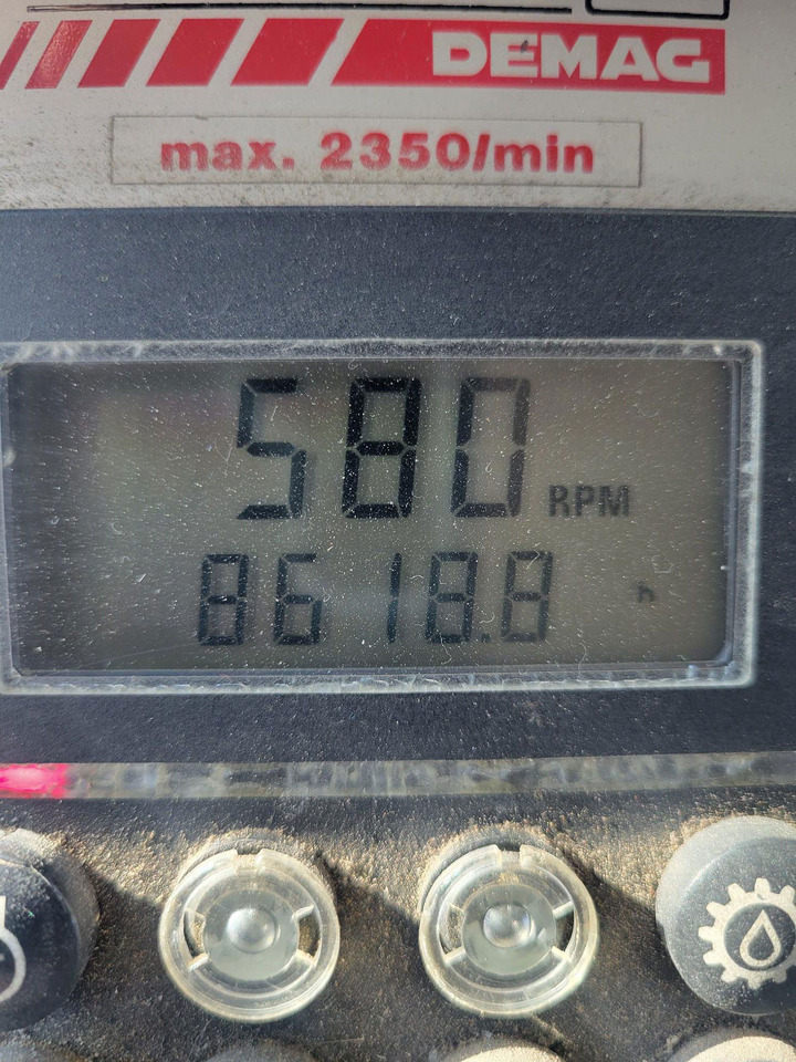 Demag AC 80-2 - Cẩu bánh lốp: hình 5 Demag AC 80-2 - Cẩu bánh lốp: hình 5