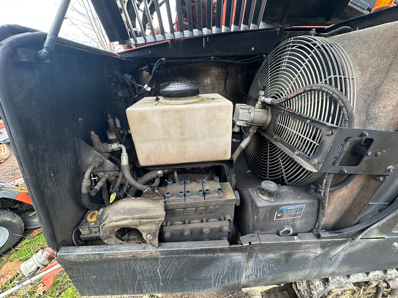 Ditch Witch JT3020 - Máy doa định hướng: hình 5 Ditch Witch JT3020 - Máy doa định hướng: hình 5