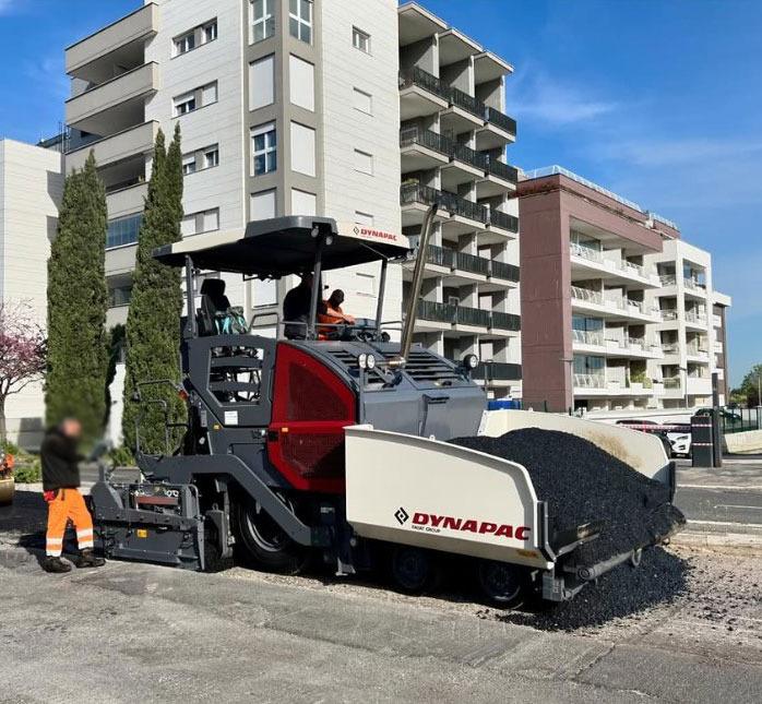 Dynapac SD2500WS - Máy lát nhựa đường: hình 3 Dynapac SD2500WS - Máy lát nhựa đường: hình 3