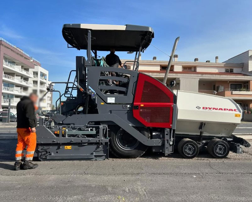 Dynapac SD2500WS - Máy lát nhựa đường: hình 2 Dynapac SD2500WS - Máy lát nhựa đường: hình 2