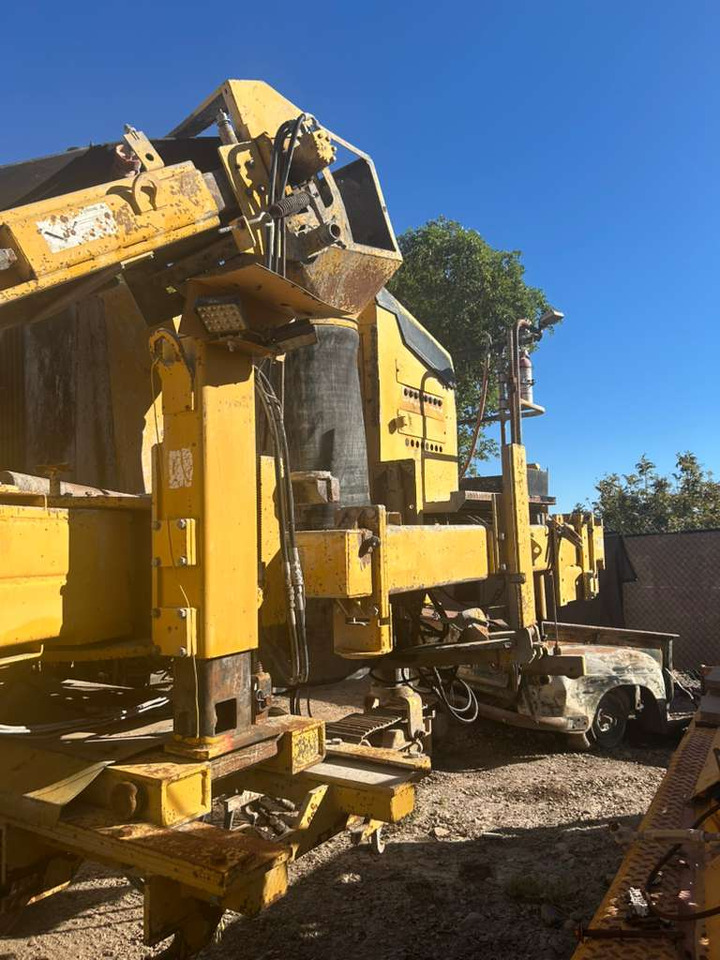 Gomaco Commander III - Máy lát nhựa đường: hình 4 Gomaco Commander III - Máy lát nhựa đường: hình 4