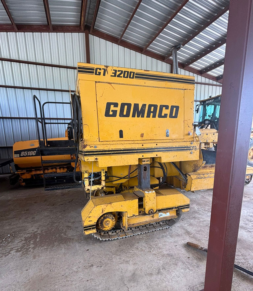 Gomaco GT-3200 - Máy lát nhựa đường: hình 3 Gomaco GT-3200 - Máy lát nhựa đường: hình 3