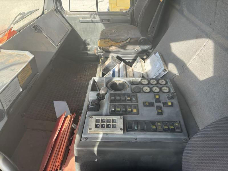 Grove GMK 5240 - Cẩu bánh lốp: hình 5 Grove GMK 5240 - Cẩu bánh lốp: hình 5