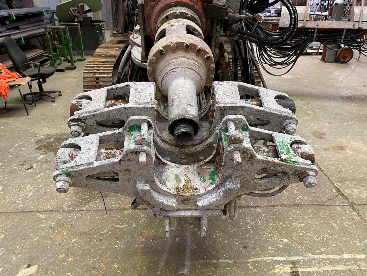 Klemm KR 806-3F - Máy đóng cọc: hình 5 Klemm KR 806-3F - Máy đóng cọc: hình 5