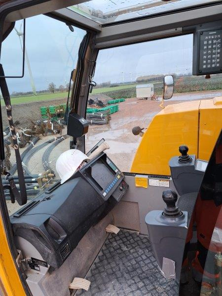 Liebherr LTF 1045-4.1 - Cẩu bánh lốp: hình 4 Liebherr LTF 1045-4.1 - Cẩu bánh lốp: hình 4