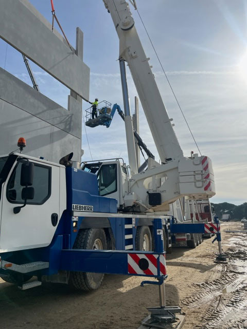 Liebherr LTM 1060-3.1 - Cần cẩu tháp: hình 3 Liebherr LTM 1060-3.1 - Cần cẩu tháp: hình 3