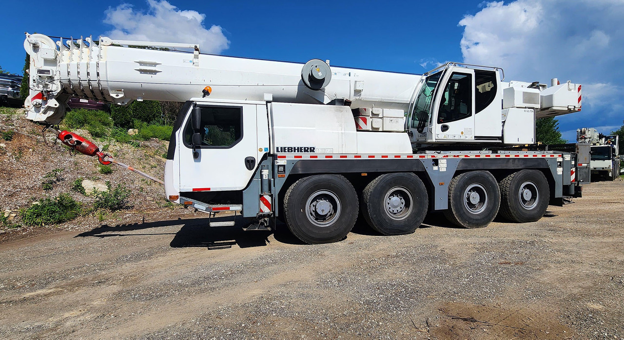 Liebherr LTM 1070-4.2 - Cẩu bánh lốp: hình 1 Liebherr LTM 1070-4.2 - Cẩu bánh lốp: hình 1