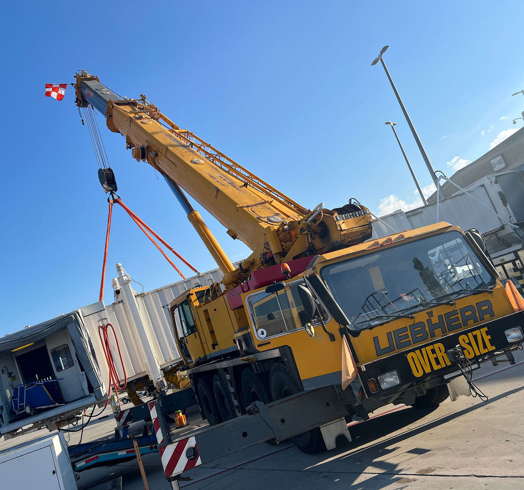 Liebherr LTM 1090-2 - Cẩu bánh lốp: hình 2 Liebherr LTM 1090-2 - Cẩu bánh lốp: hình 2