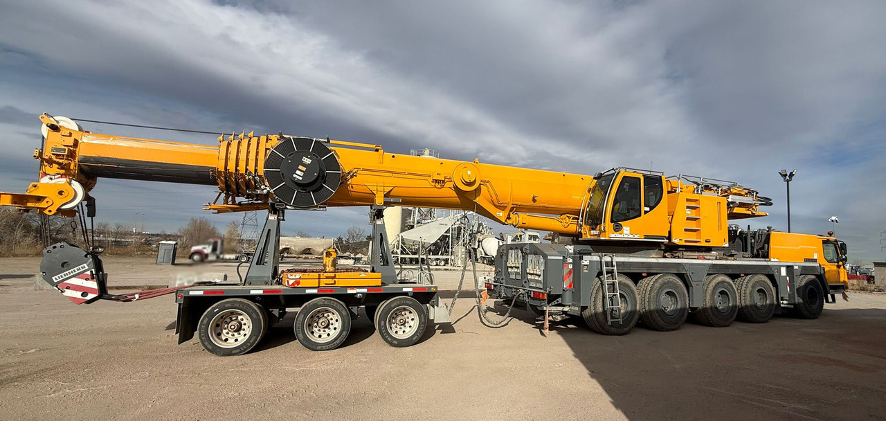Liebherr LTM 1130 - Cẩu bánh lốp: hình 1 Liebherr LTM 1130 - Cẩu bánh lốp: hình 1