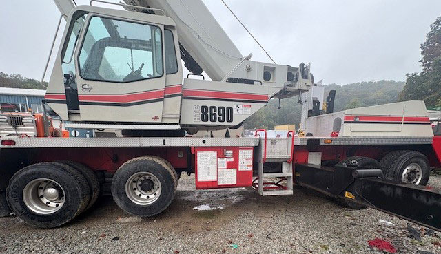 Link-Belt HTC 8690 - Cẩu bánh lốp: hình 3 Link-Belt HTC 8690 - Cẩu bánh lốp: hình 3