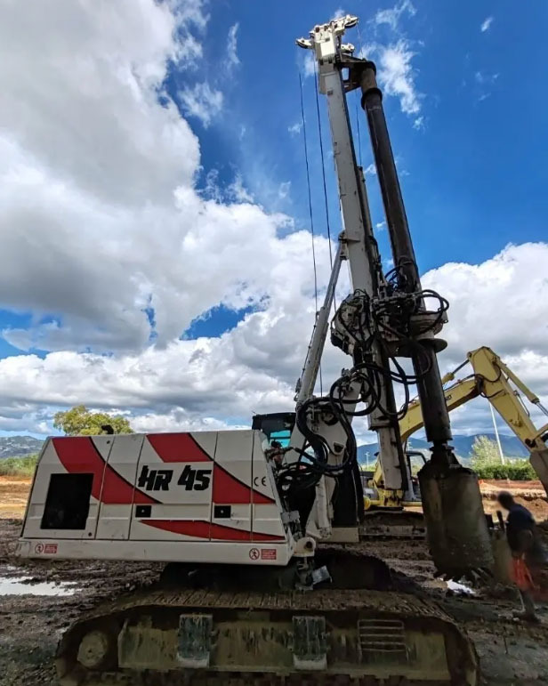 MAIT HR45 - Máy đóng cọc: hình 4 MAIT HR45 - Máy đóng cọc: hình 4