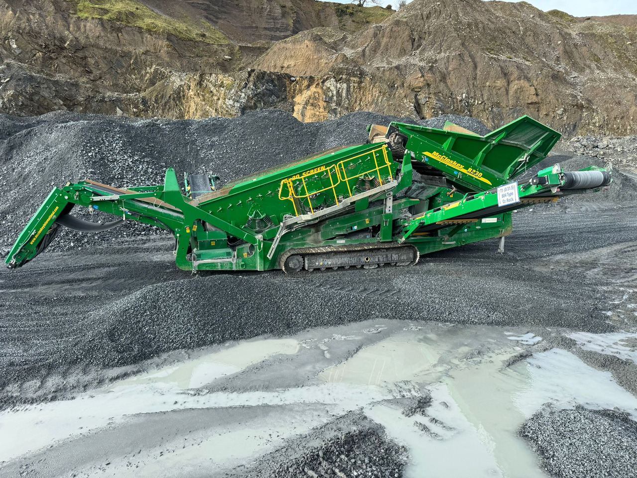 McCloskey R230 - Máy sàng: hình 1 McCloskey R230 - Máy sàng: hình 1