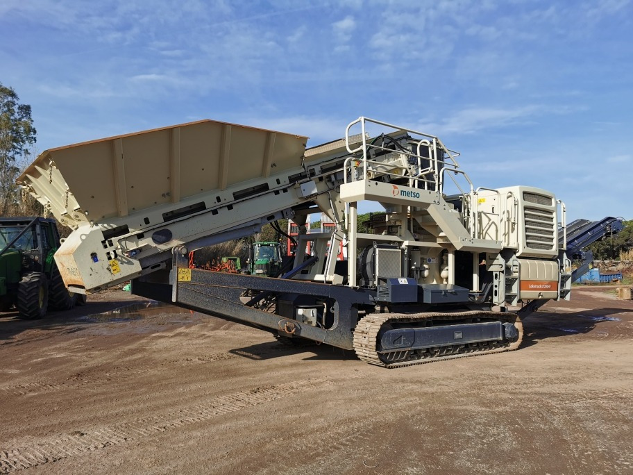 Metso LT200 HP - Máy nghiền hàm: hình 2 Metso LT200 HP - Máy nghiền hàm: hình 2